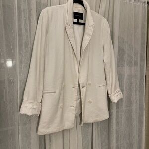 Banana Republic Women’s White Blazer size 8 relaxed fit